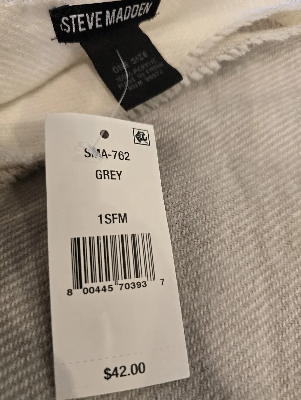 Steve Madden Long Fringe Ombre Scarf in Cream, Pale Green and Light Gray. NWT